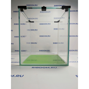 Данная модель аквариумов склеена клеем европейского производителя, срок годности не ограничен. Имеет стеклянную крышку. Подойдет для содержания гуппи эндлера, креветок, пецилий, данио, крабиков, раков, лягушек и др. Наличие покровного стекла гарантирует безопасность для таких рыбок как петушок, креветок и других видов которые склонны к выпрыгиванию из аквариума, плюс сохраняется тепло внутри куба по сравнению с открытыми аквариумами.