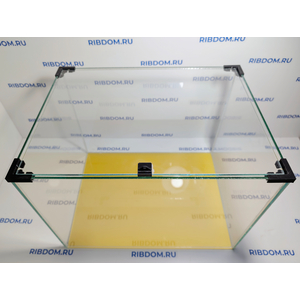 Данная модель аквариумов склеена клеем европейского производителя, срок годности не ограничен. Имеет стеклянную крышку. Подойдет для содержания крабиков, раков, лягушек и др. Наличие покровного стекла гарантирует безопасность для таких рыбок как петушок, креветок и других видов которые склонны к выпрыгиванию из аквариума, плюс сохраняется тепло внутри куба по сравнению с открытыми аквариумами.