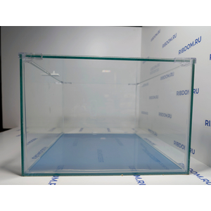 Данная модель террариумов склеена клеем европейского производителя, срок годности не ограничен. Имеет стеклянную крышку. Подойдет для содержания крабиков, раков, лягушек и др. Наличие покровного стекла гарантирует безопасность для таких рыбок как петушок, креветок и других видов которые склонны к выпрыгиванию из аквариума, плюс сохраняется тепло внутри куба по сравнению с открытыми аквариумами.