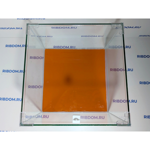 Данная модель террариумов склеена клеем европейского производителя, срок годности не ограничен. Имеет стеклянную крышку. Подойдет для содержания крабиков, раков, лягушек и др. Наличие покровного стекла гарантирует безопасность для таких рыбок как петушок, креветок и других видов которые склонны к выпрыгиванию из аквариума, плюс сохраняется тепло внутри куба по сравнению с открытыми аквариумами.